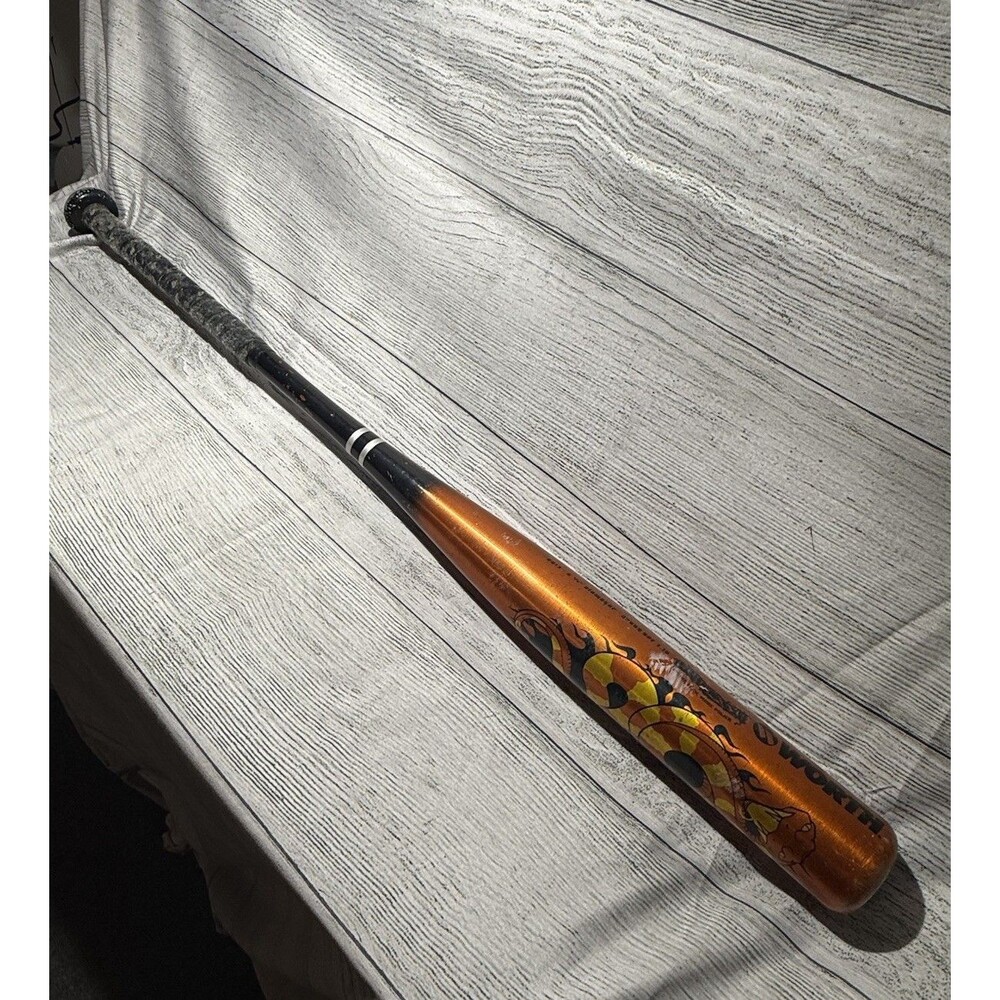 WORTH COPPERHEAD WHIPLASH ULTRALITE BASEBALL  32” 10oz  2 1/4Dia. Orange
